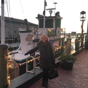 Meet your Posher, Jean